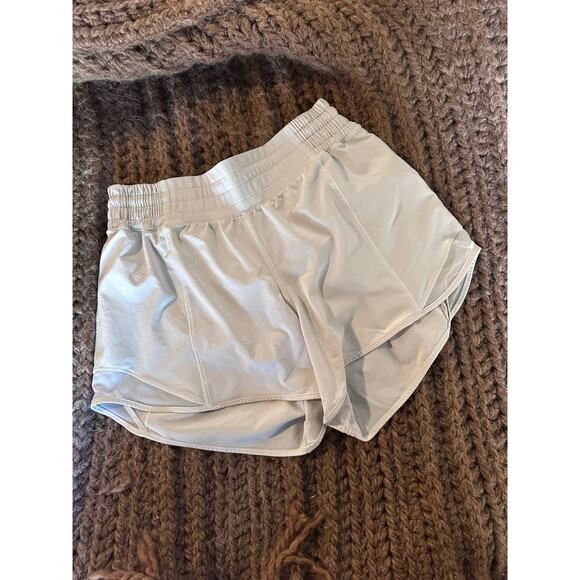 Lululemon Hotty Hot High-Rise Lined Short 4" Bone - Picture 2 of 6